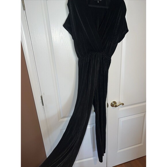 Fate by LFD Black Ribbed Textured Jumpsuit Romper Sz S Stretch Wide Leg Flowy - Picture 3 of 12